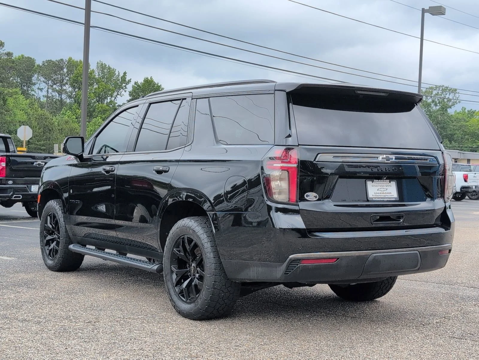 Used 2022 Black Chevrolet Z71 image 3