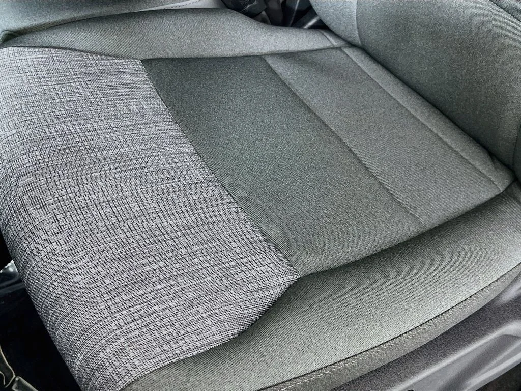 New 2026 Carbonized Gray Metallic Ford XLT image 23