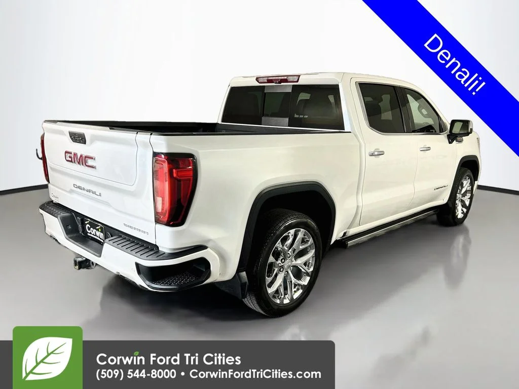 Used 2020  GMC Denali image 15