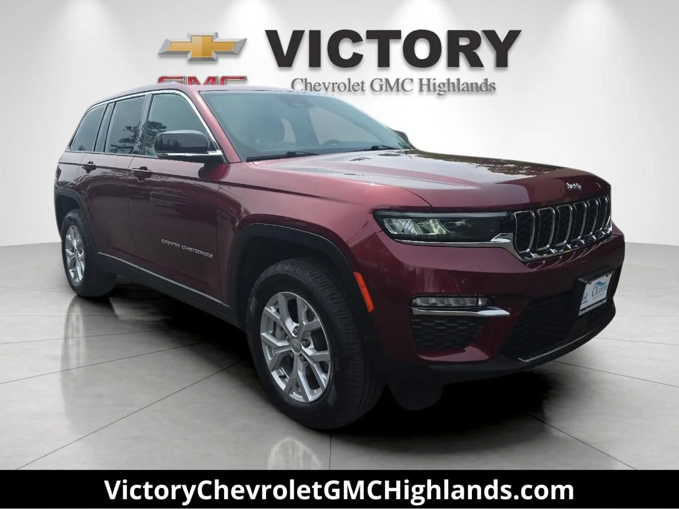 Used 2023 Velvet Red Pear Jeep Limited image 1