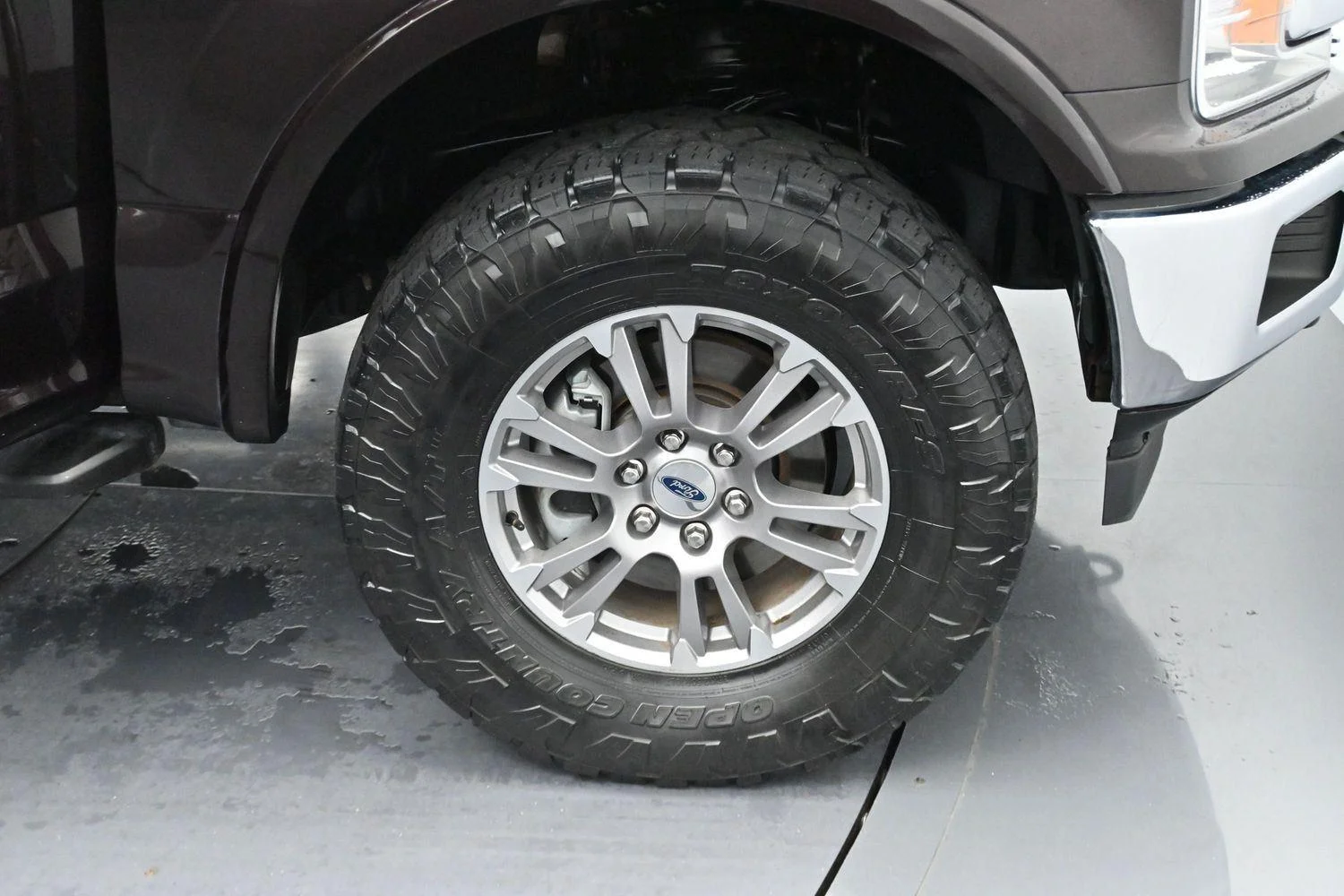 Used 2020 Magma Red Ford LARIAT image 35
