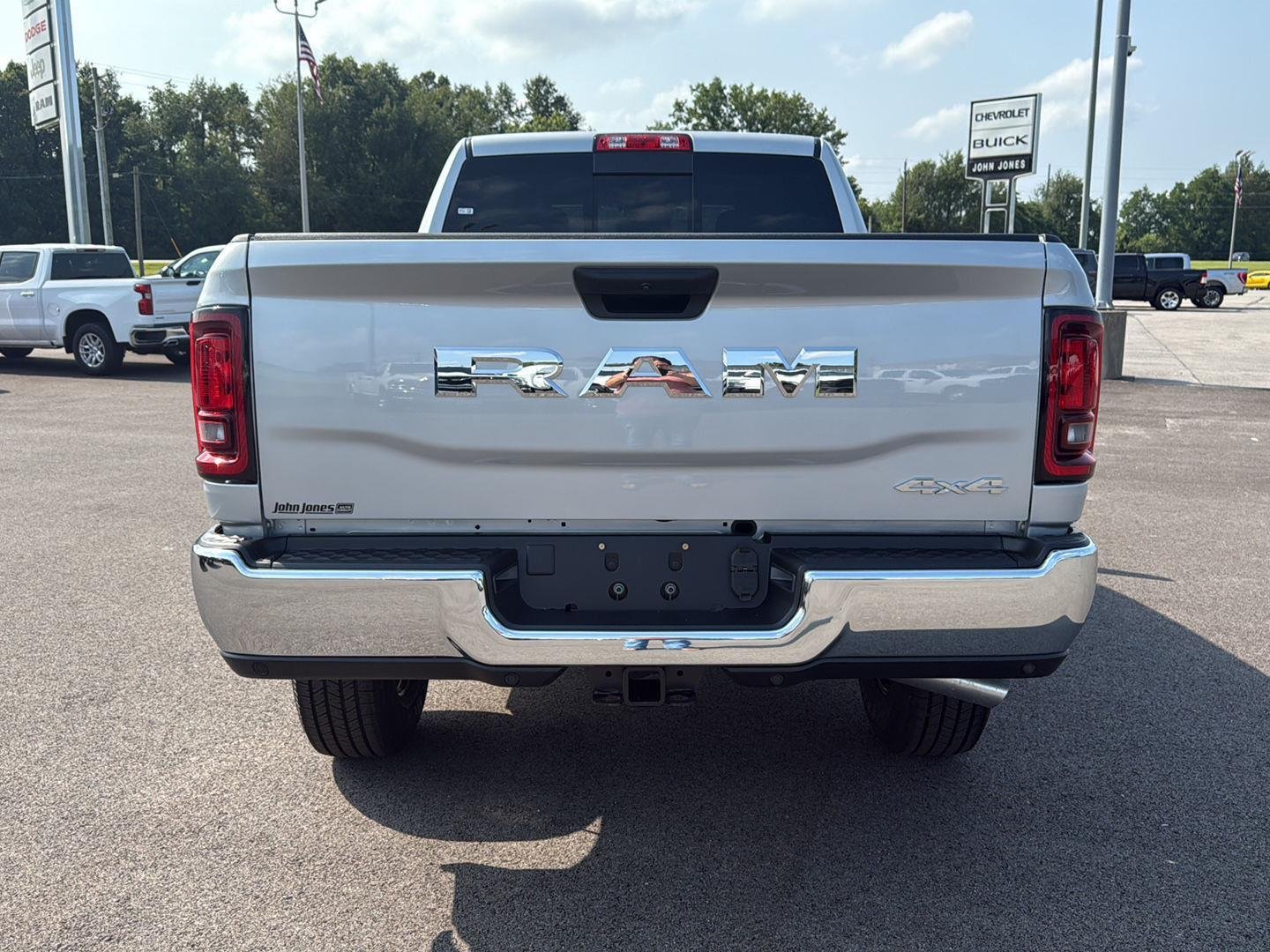 2025 RAM 2500 Tradesman - Photo 16