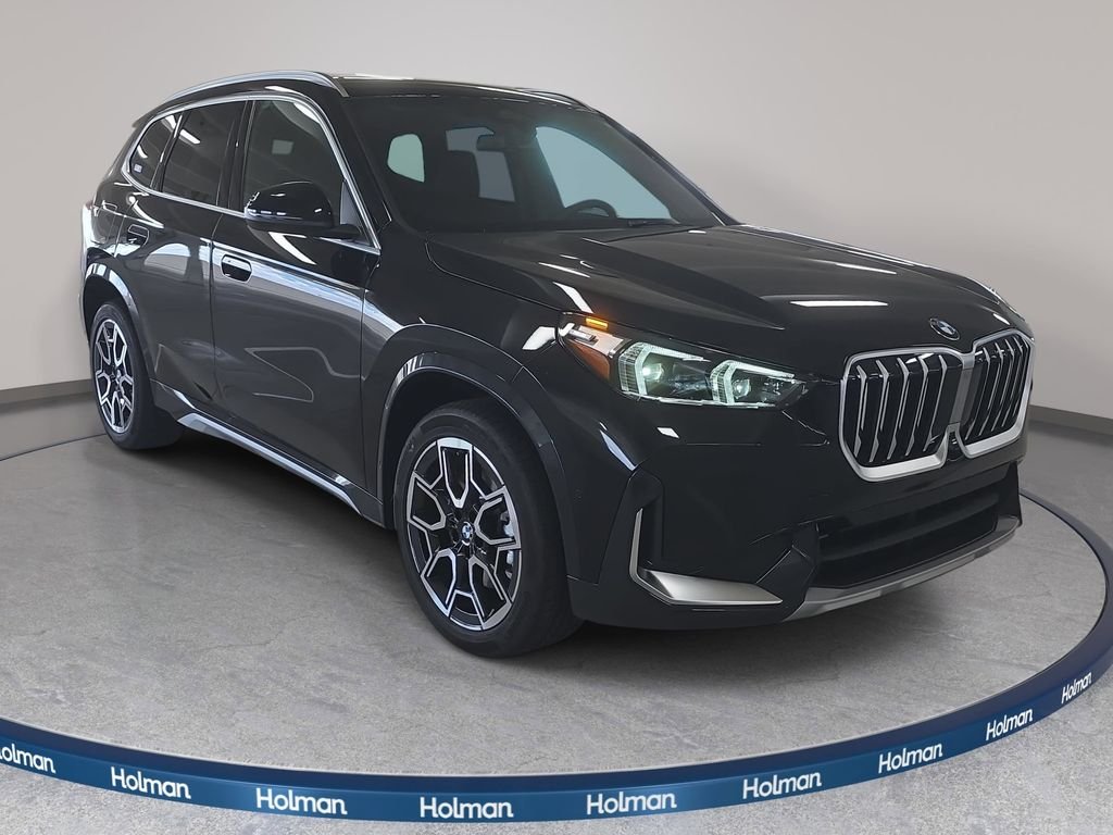 Used 2026 Black Sapphire Metallic BMW xDrive28i image 3
