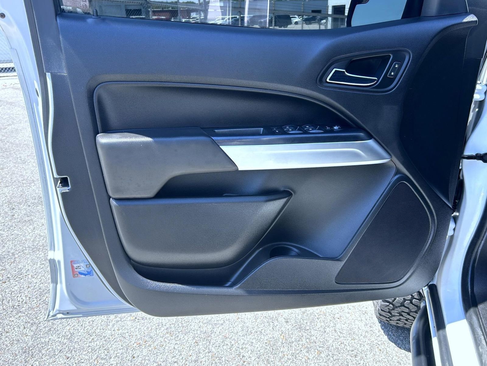 2020 Chevrolet Colorado ZR2 - Photo 9