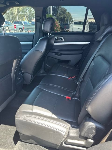 Used 2016 Magnetic Metallic Ford XLT image 8