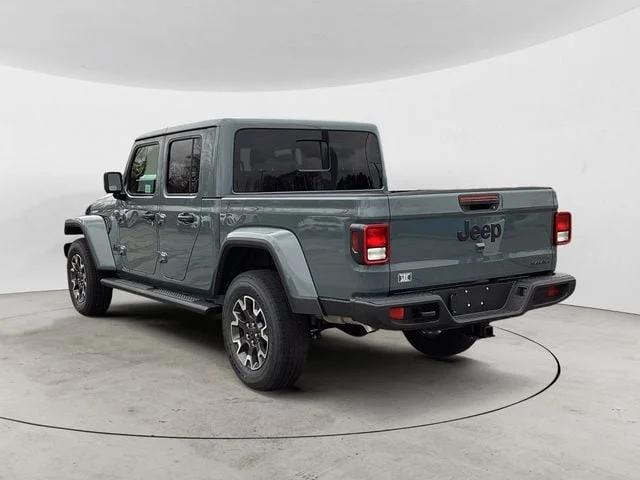New 2026 Anvil Clearcoat Jeep SAHARA 4X4 image 3