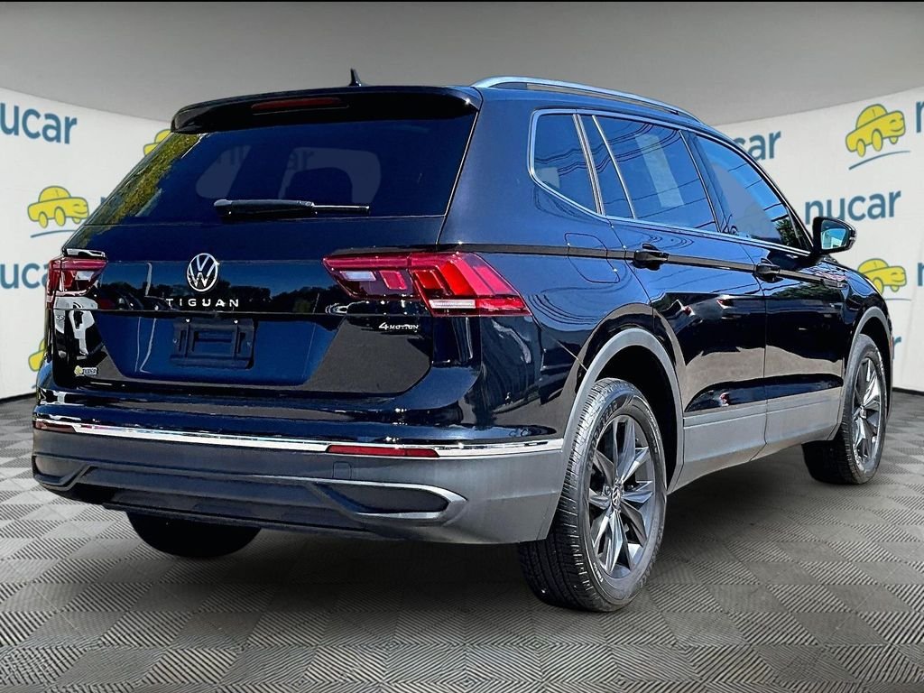 Used 2022 Black Volkswagen 2.0T SE image 6