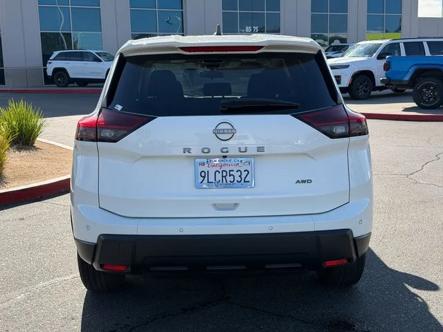 Used 2024 White Nissan S image 7