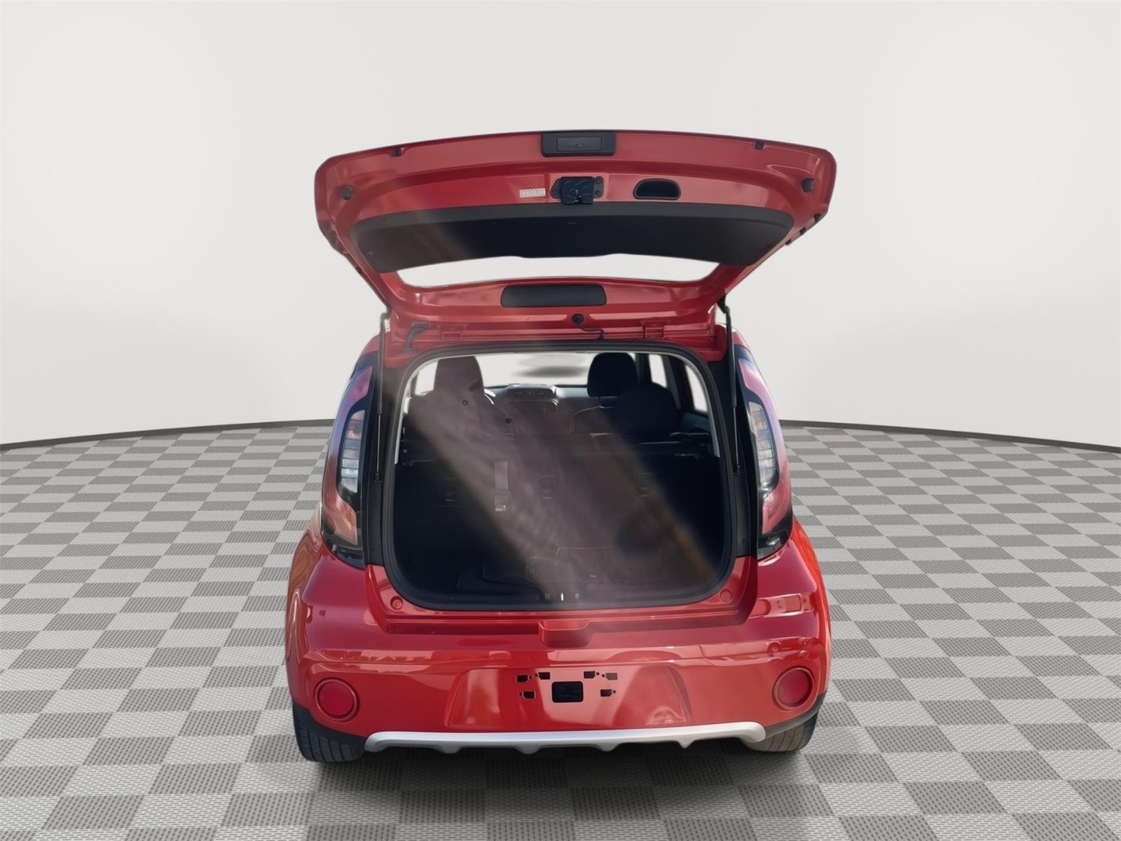 Used 2017 Inferno Red Kia + image 16