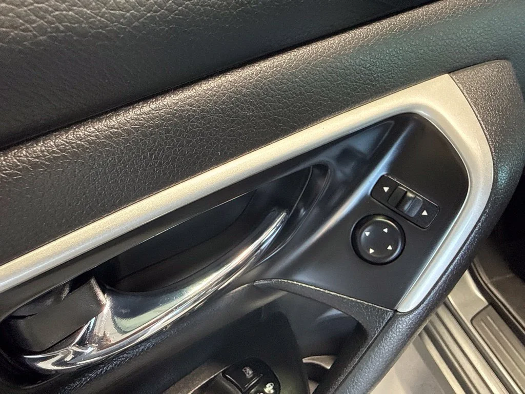 Used 2018 Gray Nissan 2.5 SV image 20