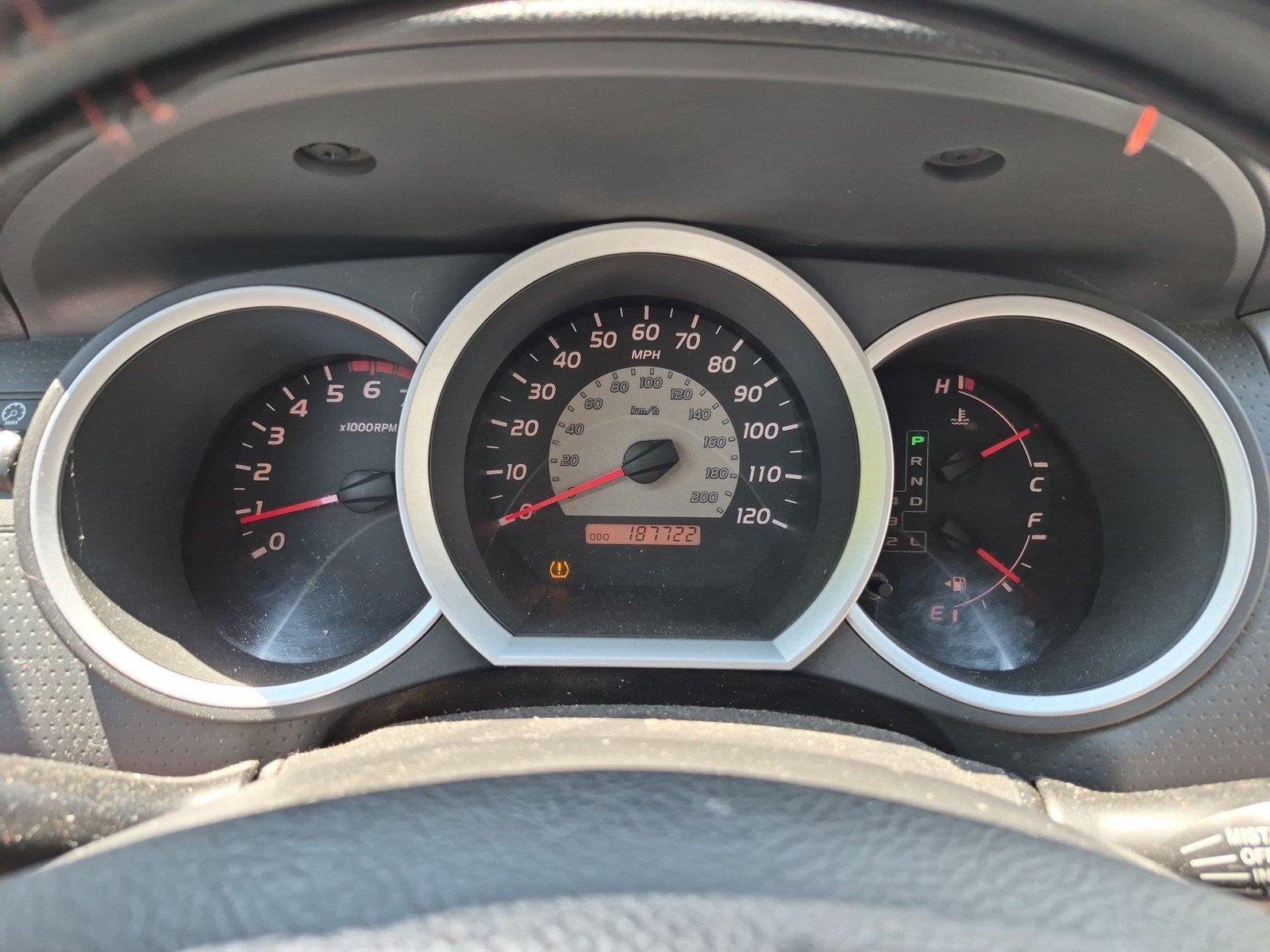 Used 2007  Toyota  image 22