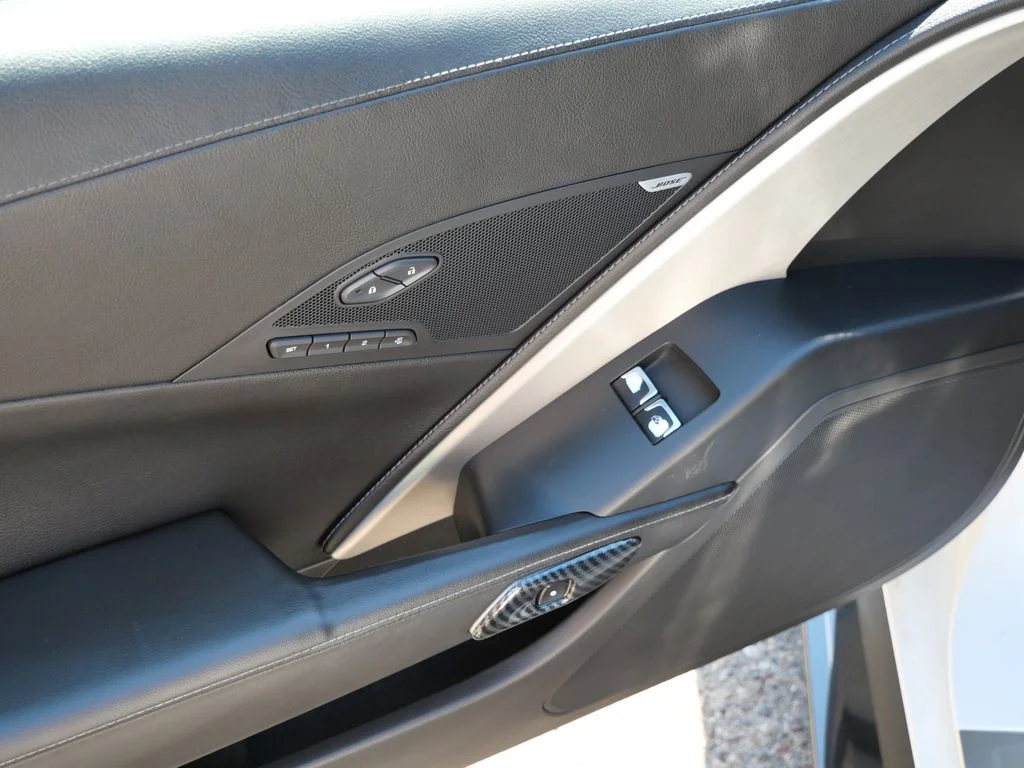 Used 2014 White Chevrolet Base image 19