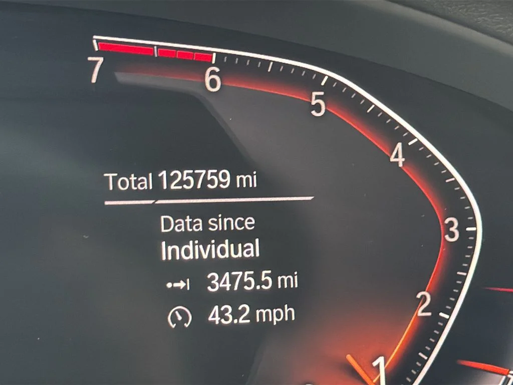 Used 2021 White BMW xDrive30i image 21