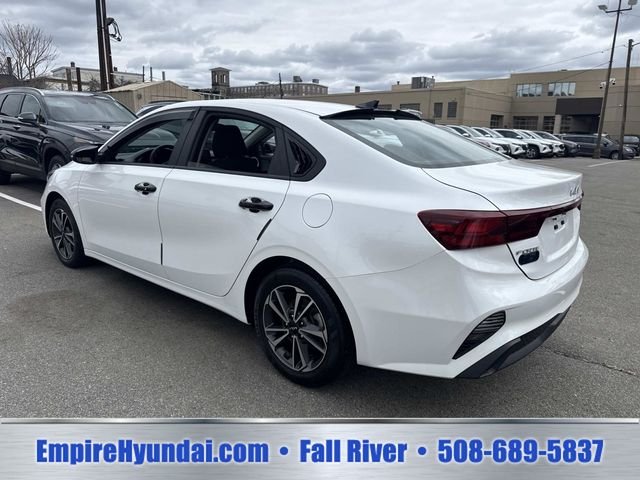 2024 Kia Forte LXS - Photo 8