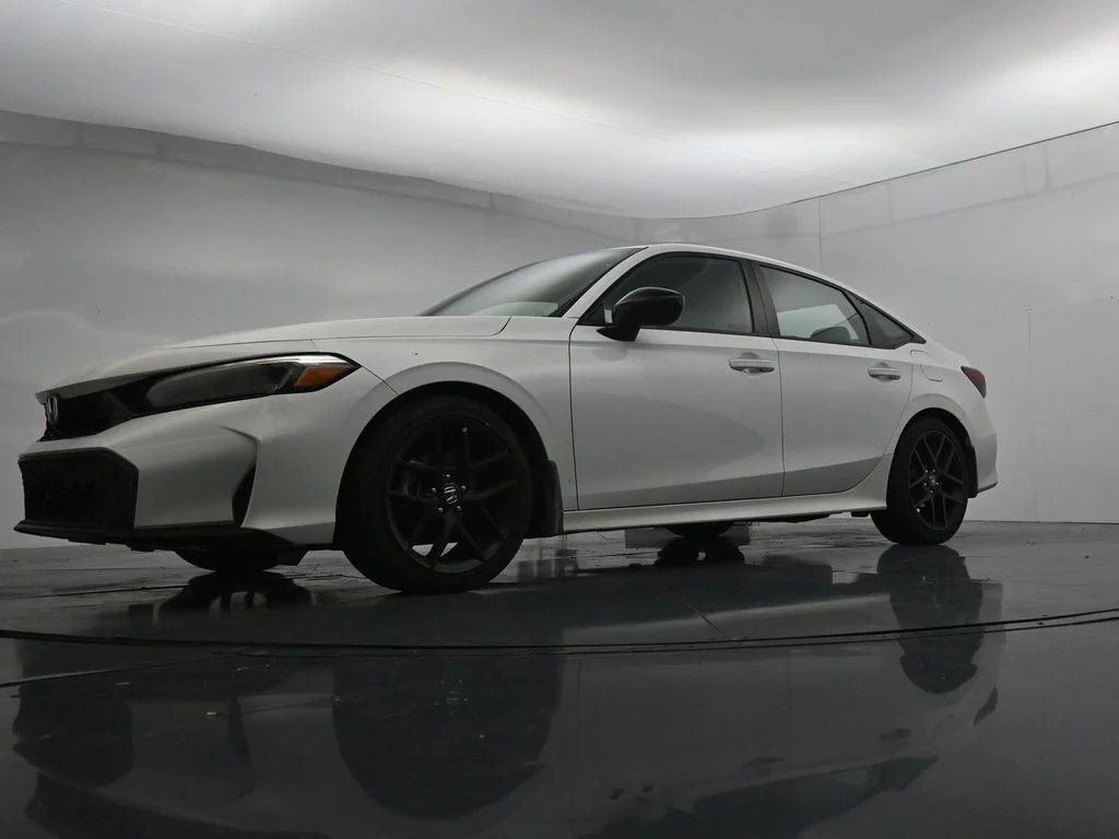 Used 2025 White Honda Sport image 19