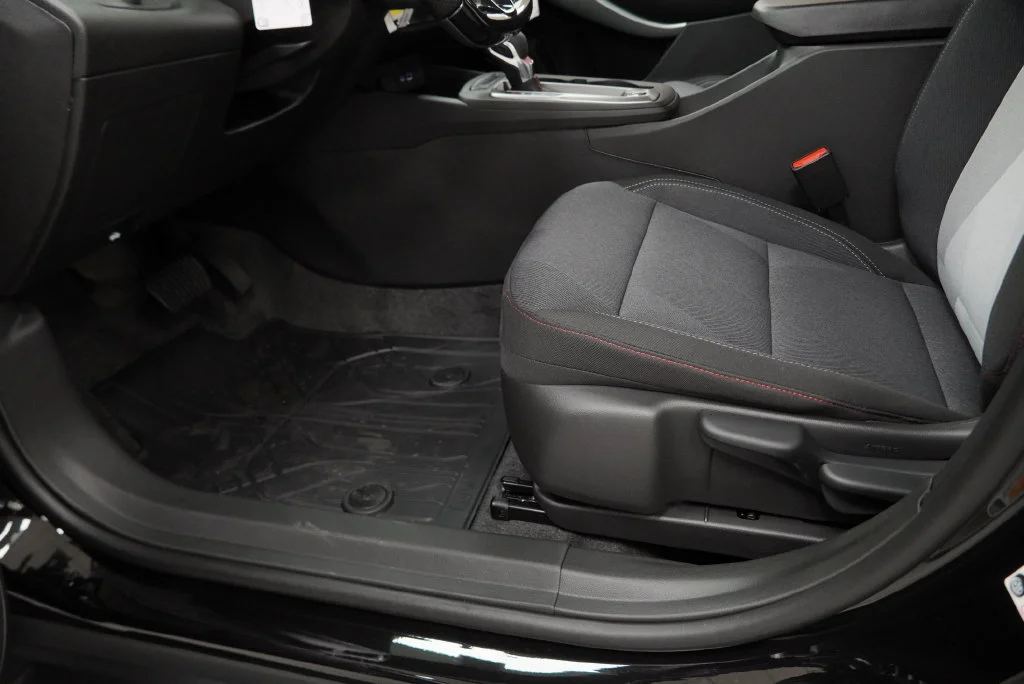 New 2026 Mosaic Black Metallic Chevrolet 1RS image 30