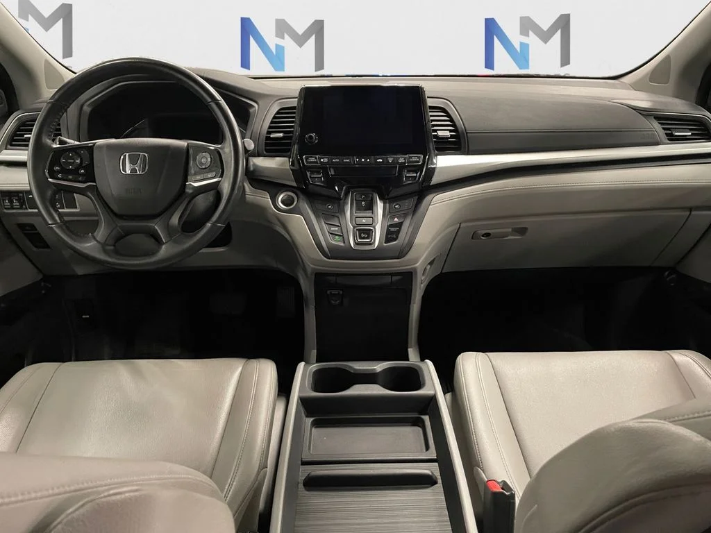 Used 2018 Blue Honda EX-L image 10