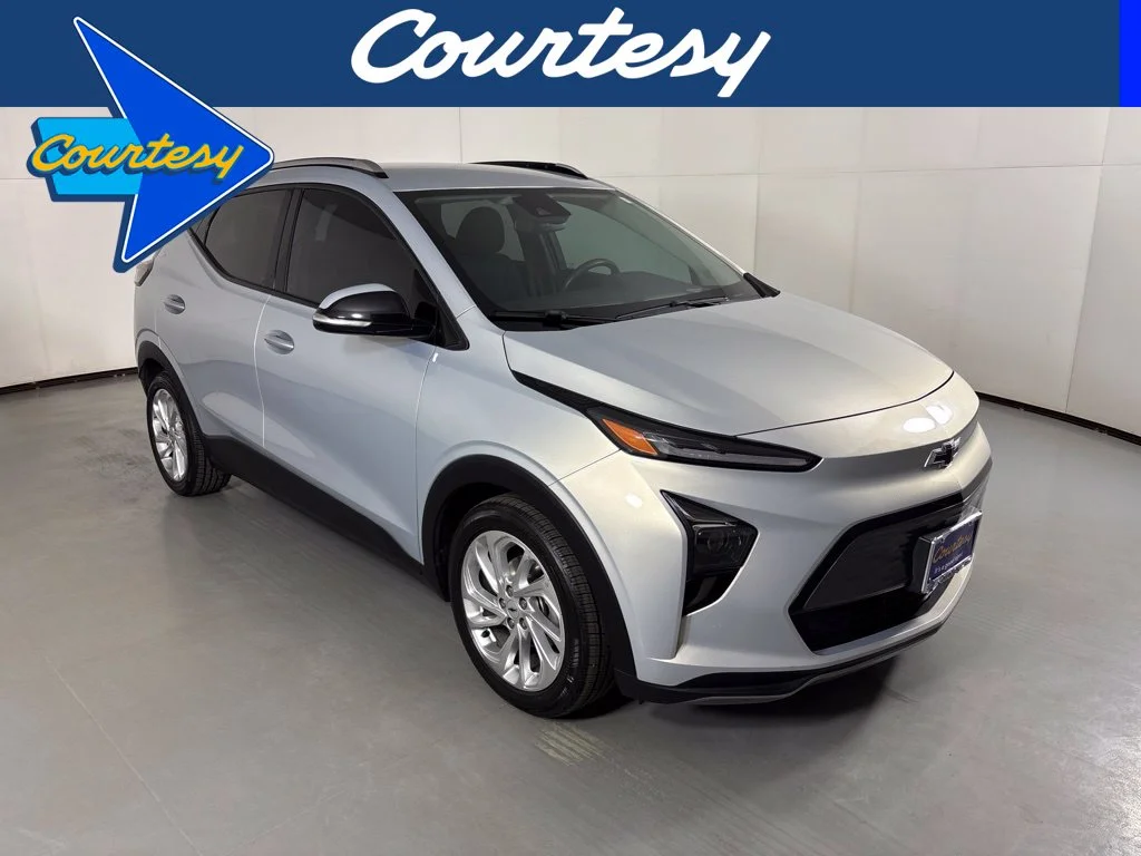 Used 2023 Silver Chevrolet LT image 1