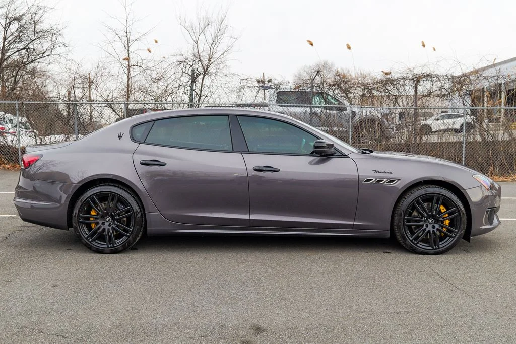 Used 2023 Grigio Maratea Metallic Maserati Modena Q4 image 8