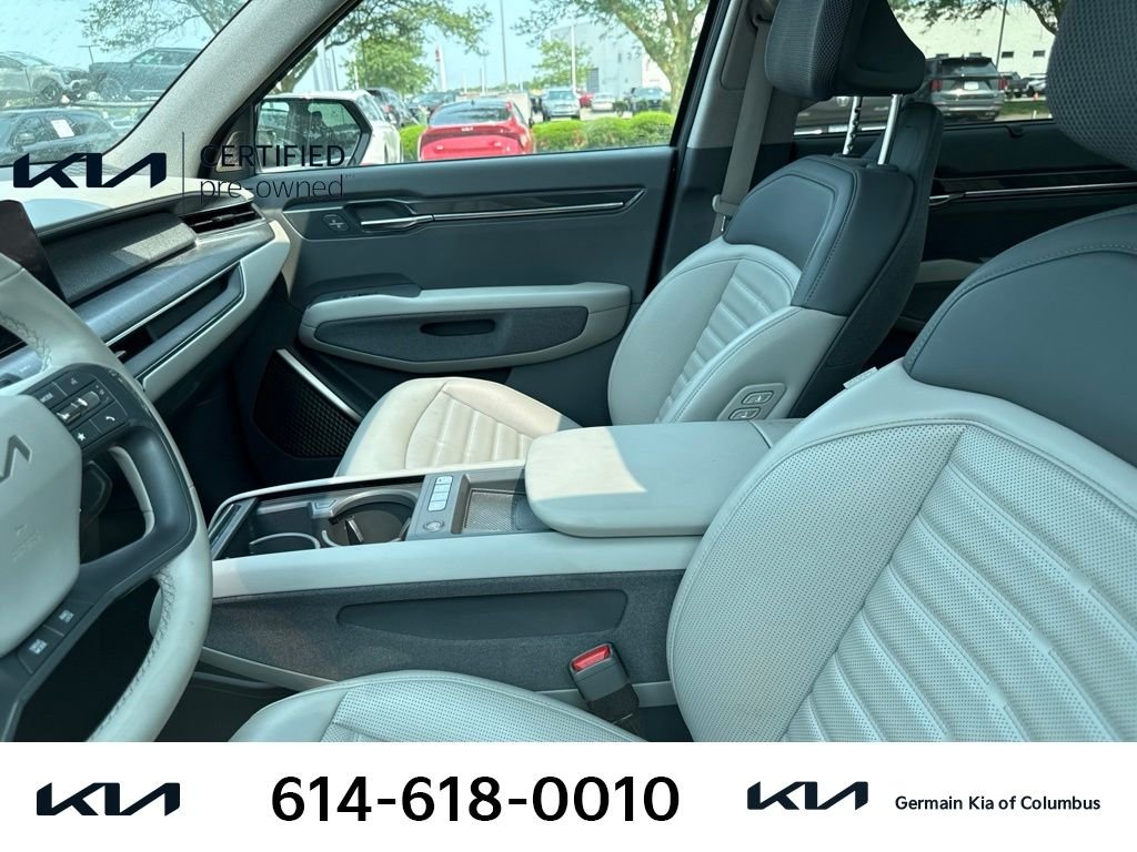 Used 2024 Green Kia Land image 9
