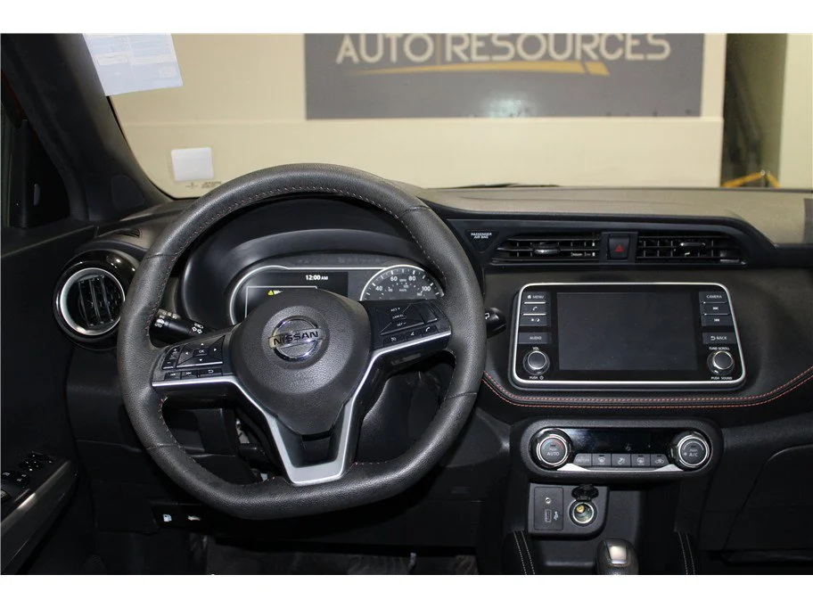 Used 2020 Monarch Orange/Super Black Nissan SR image 15