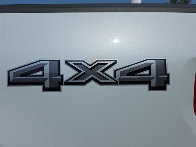 Certified Used 2025 White Metallic Ford XLT image 6
