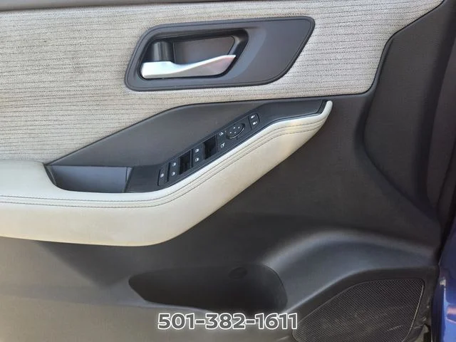 Used 2022 Blue Nissan SV image 29