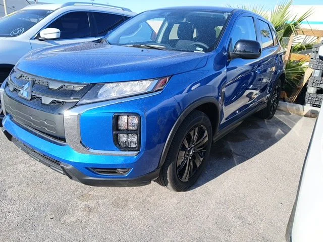 Used 2026  Mitsubishi 2.0 ES image 1
