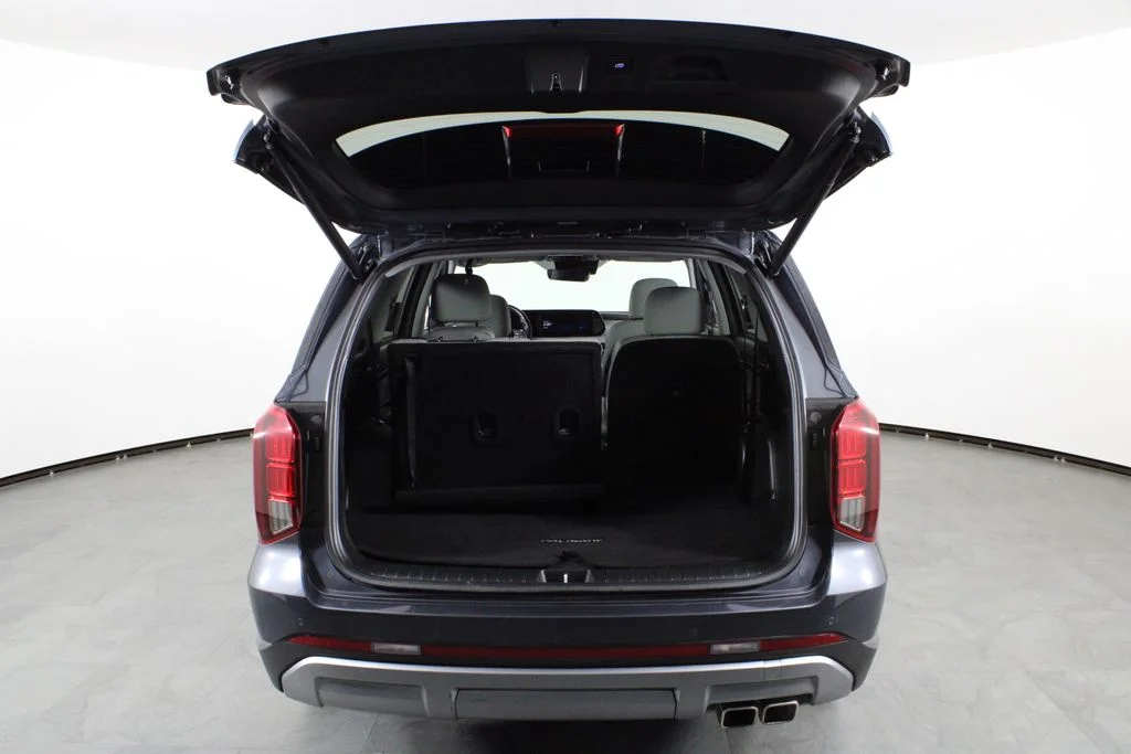 Used 2024 Gray Hyundai SEL image 17