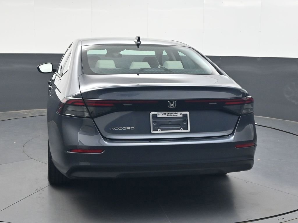 Used 2024  Honda LX image 9