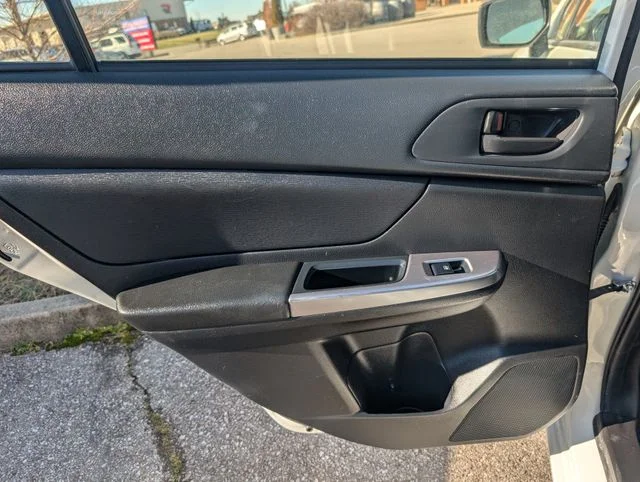 Used 2016 White Subaru 2.0i image 16