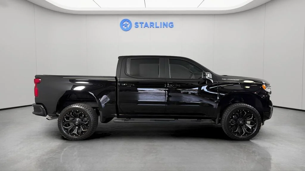 Used 2025 Black Chevrolet RST image 11