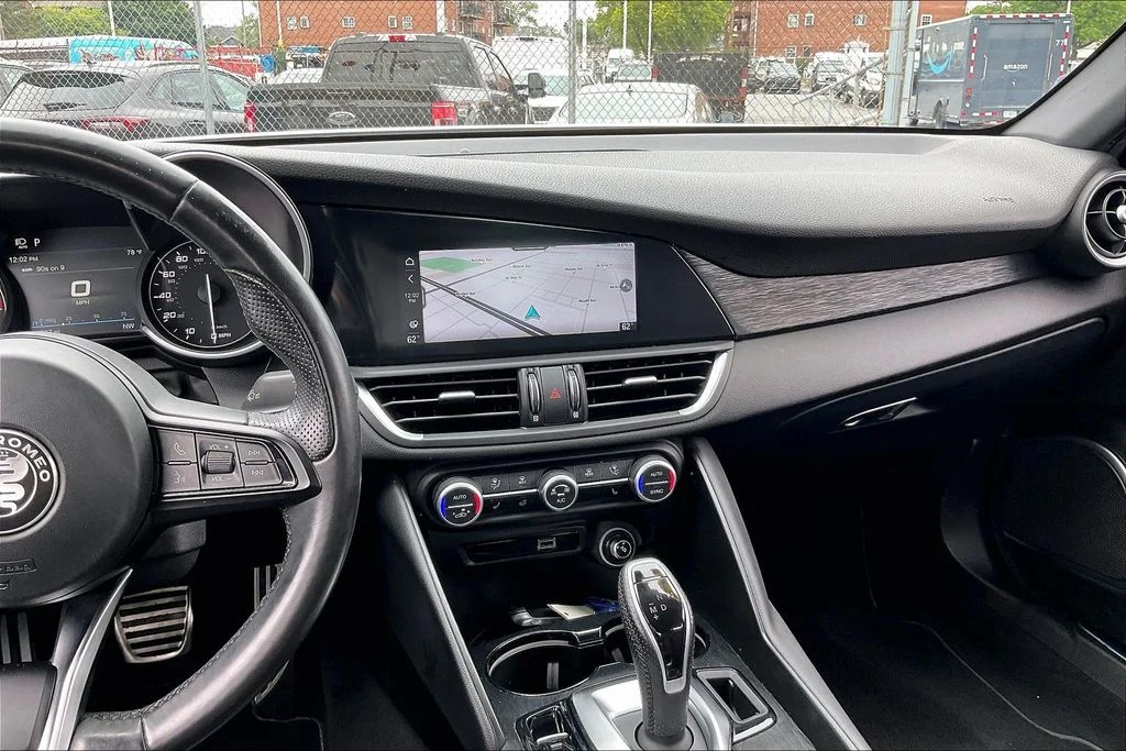 Used 2022 White Alfa Romeo Sprint image 5