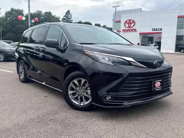 2026 Toyota Sienna XLE