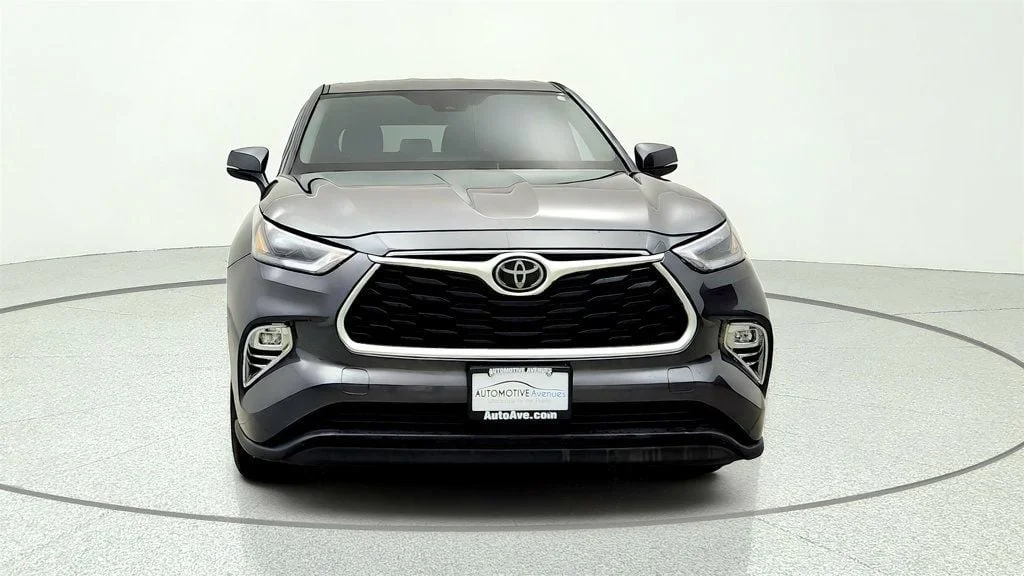 Used 2021 Magnetic Gray Metallic Toyota LE AWD image 2