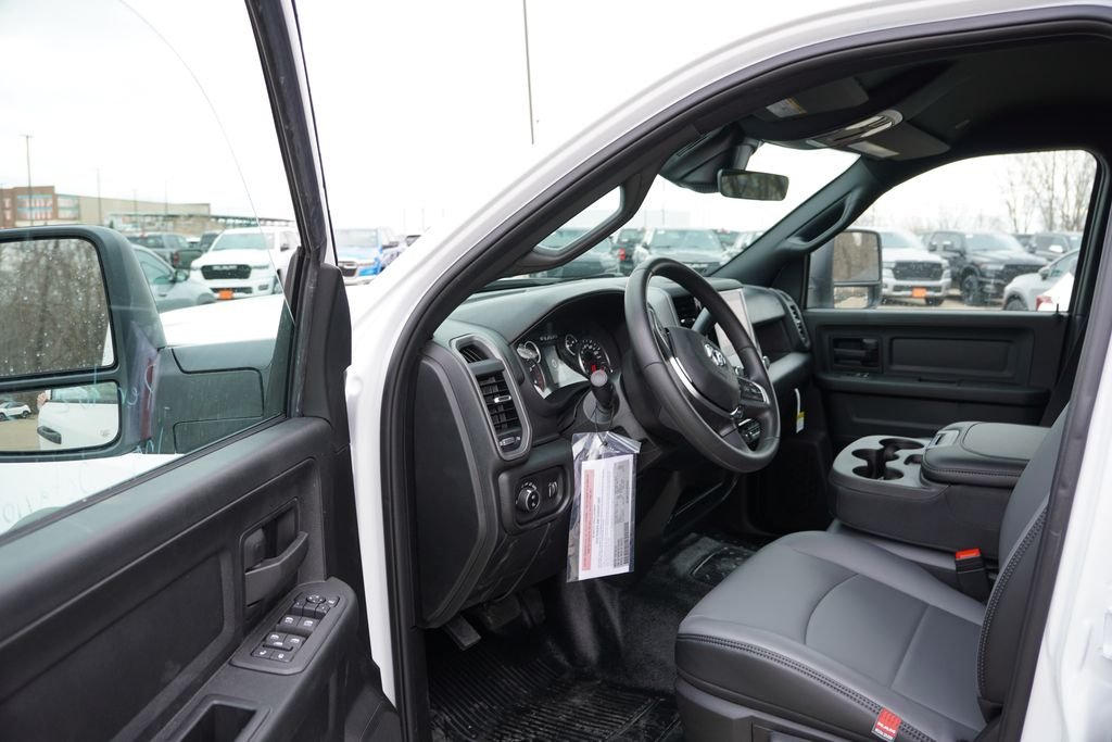 New 2026 Bright White Clearcoat RAM Tradesman image 11