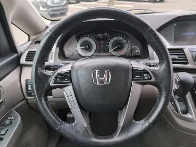 Used 2015 White Diamond Pearl Honda EX-L image 22