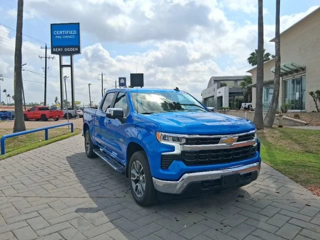 Used 2026 Riptide Blue Metallic Chevrolet LT image 1