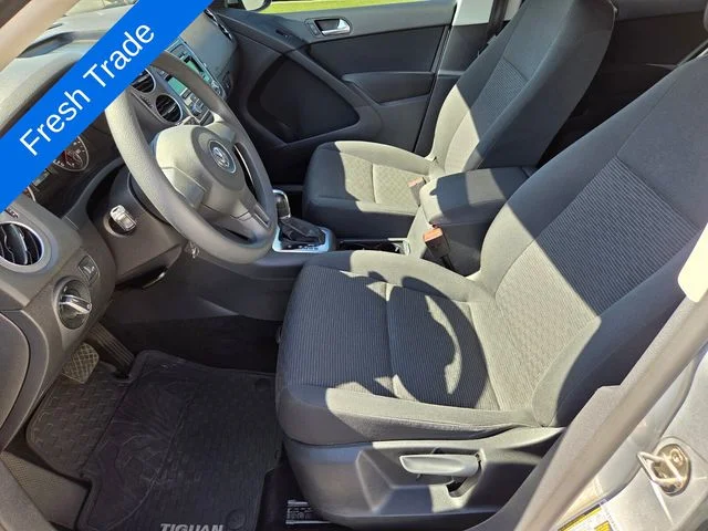 Used 2012 Silver Volkswagen S image 10