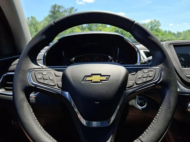 Used 2019 CAJUN RED TINTCOAT Chevrolet LT image 19