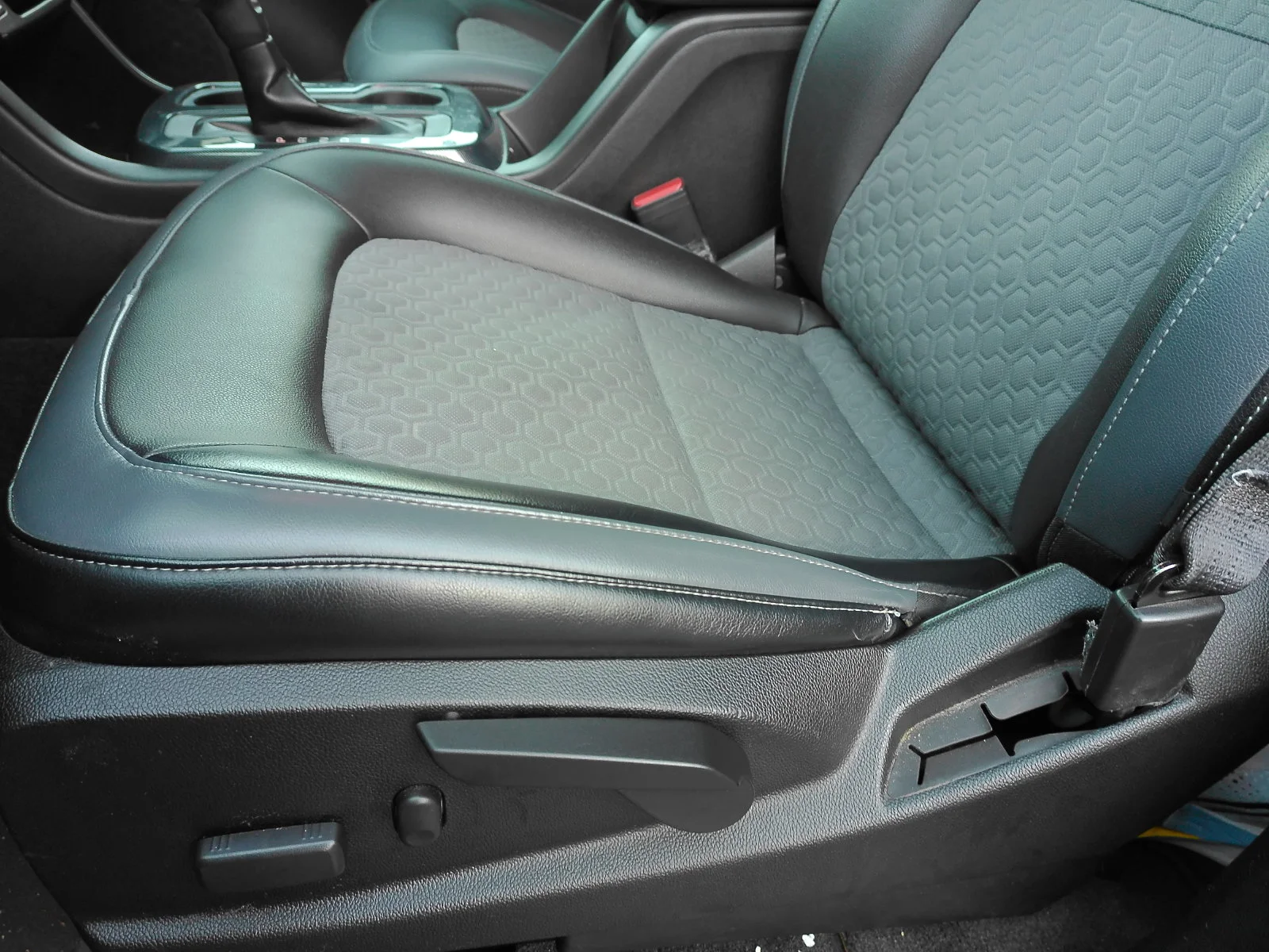 Used 2016 Black Chevrolet Z71 image 14