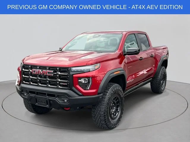 2025 GMC Canyon 4WD AT4 Crew Cab Short Box's photo