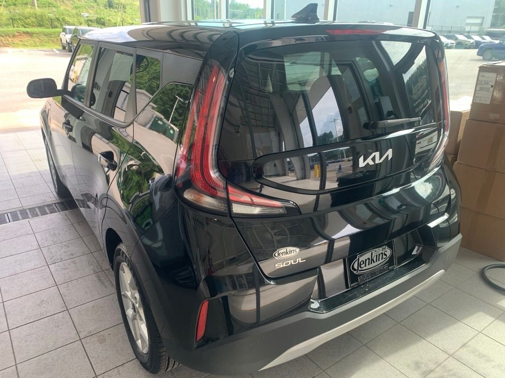 Used 2025 Black Kia LX image 14