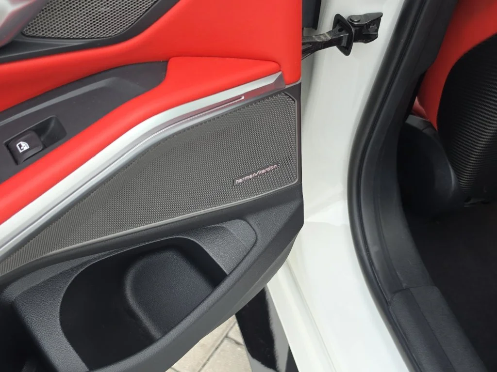 Used 2023 Alpine White BMW Competition image 11