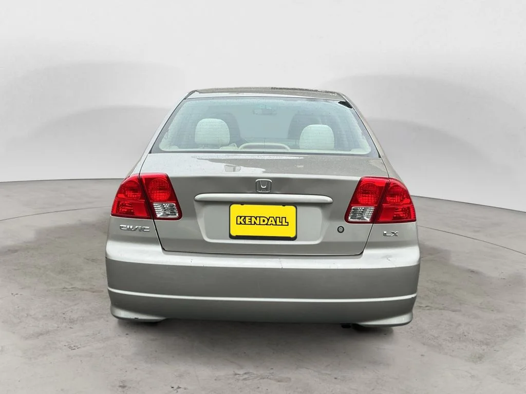 Used 2004 Gold Honda LX image 6