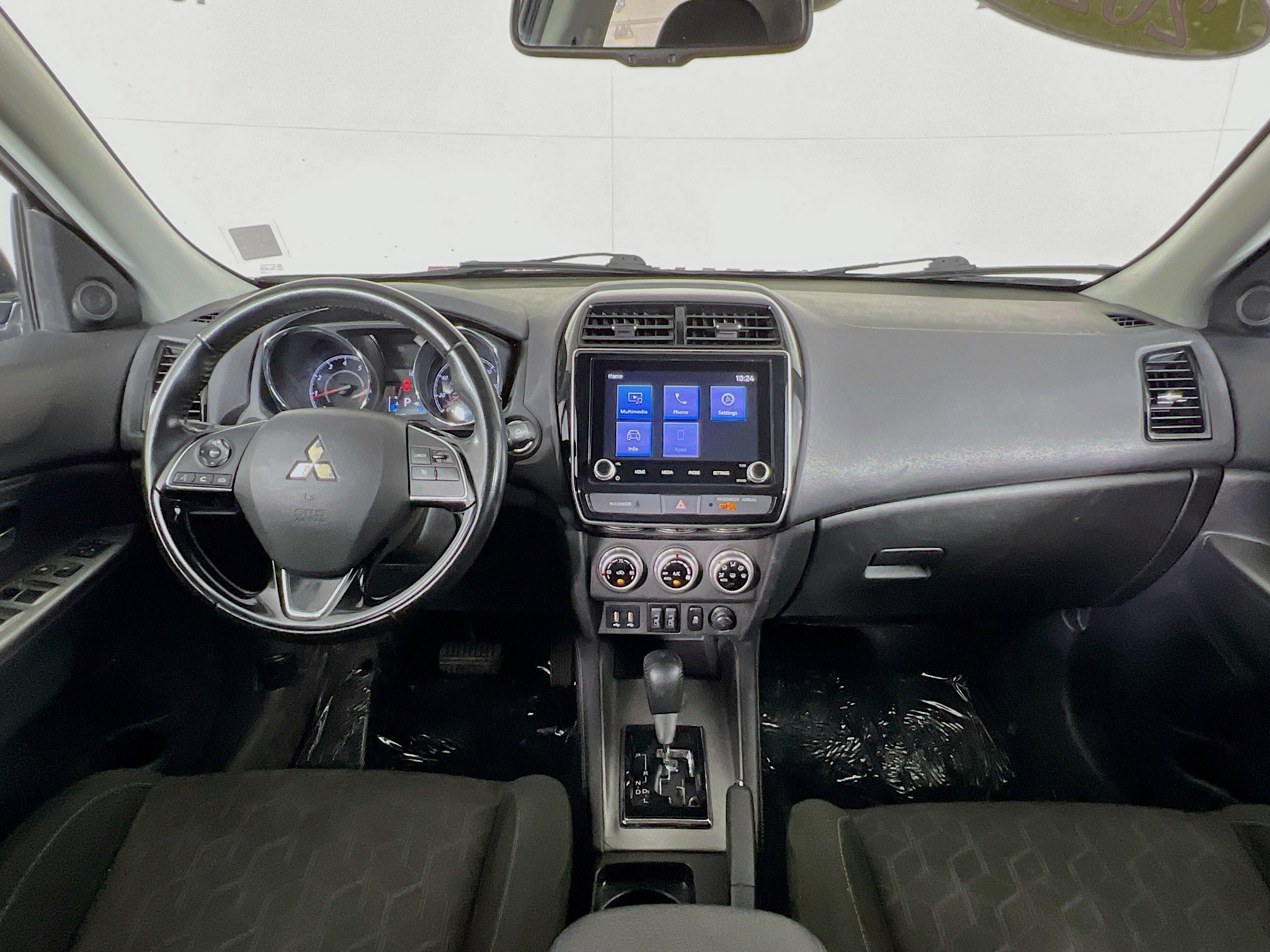 Used 2021 Gray Mitsubishi SE image 24