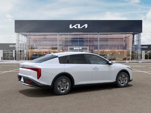 New 2027 Snow White Pearl Kia LX image 6