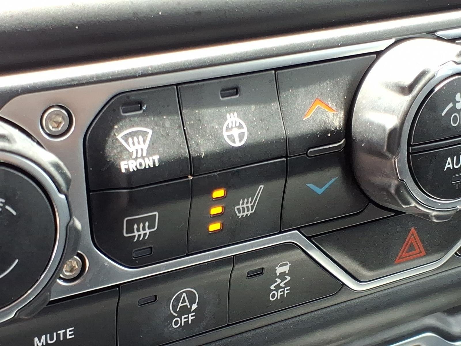 Used 2023 Black Clearcoat Jeep Sport S image 5