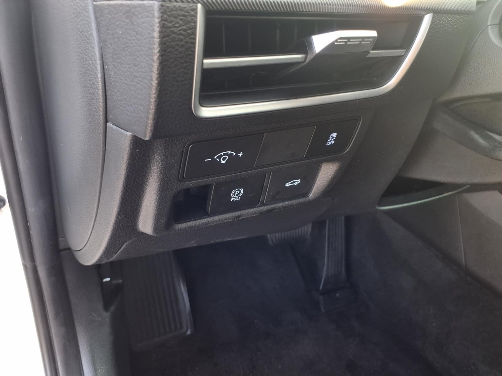 2025 Hyundai Sonata photo 18 of 25