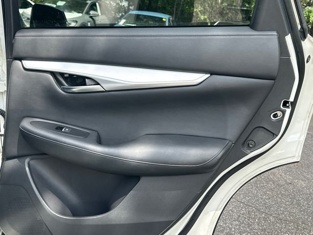 Used 2020 White INFINITI ESSENTIAL image 16